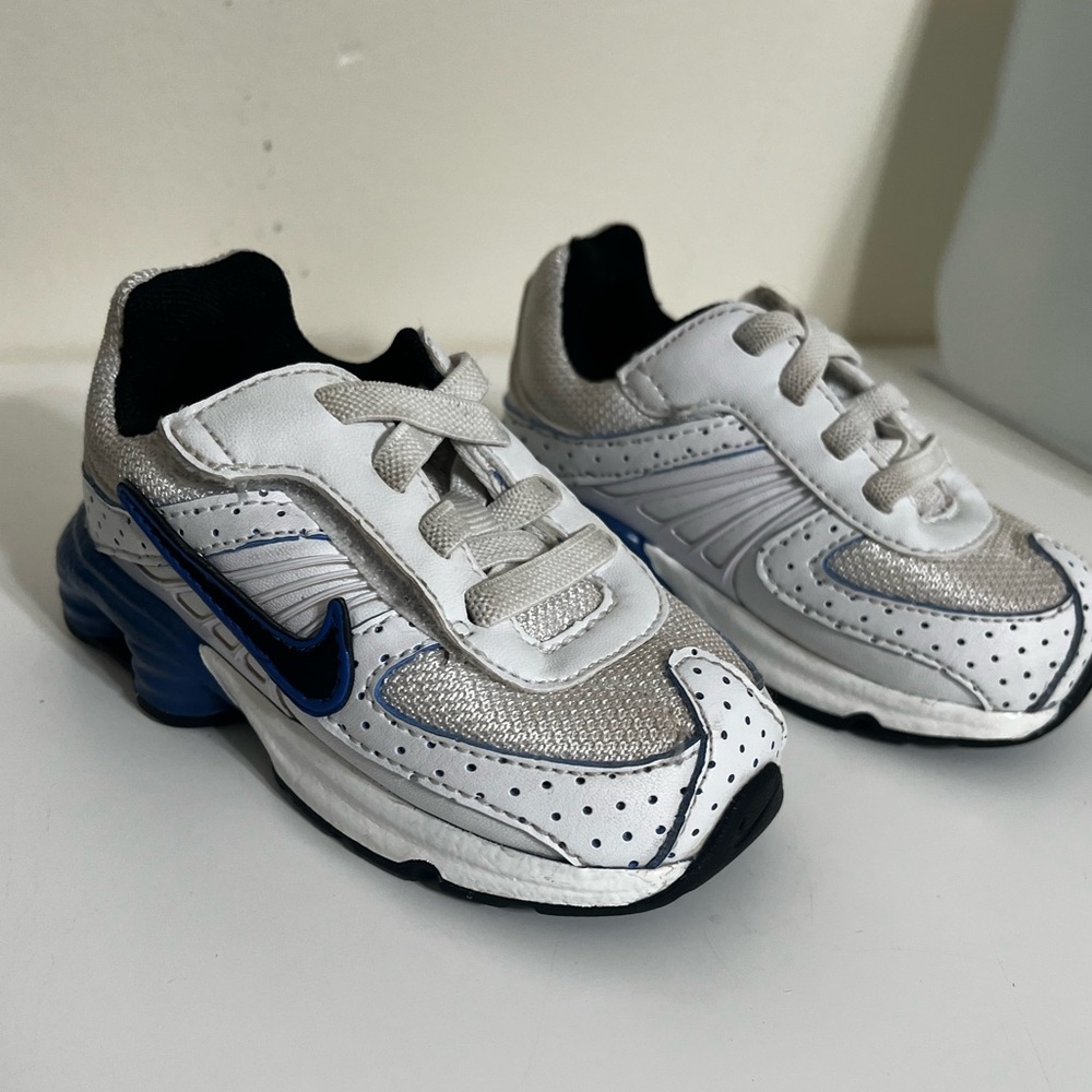 Vintage infant Nike shoes size 4C